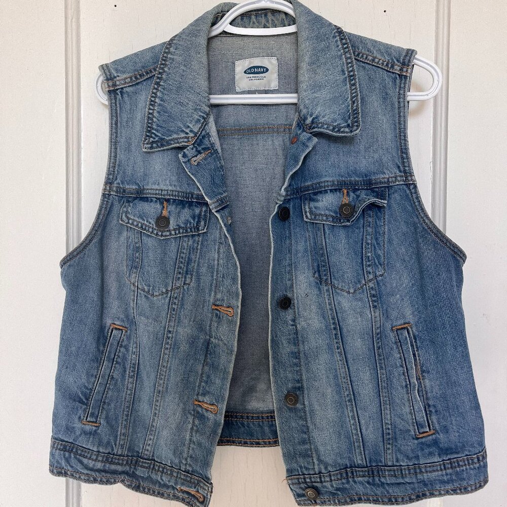 Jean Vest